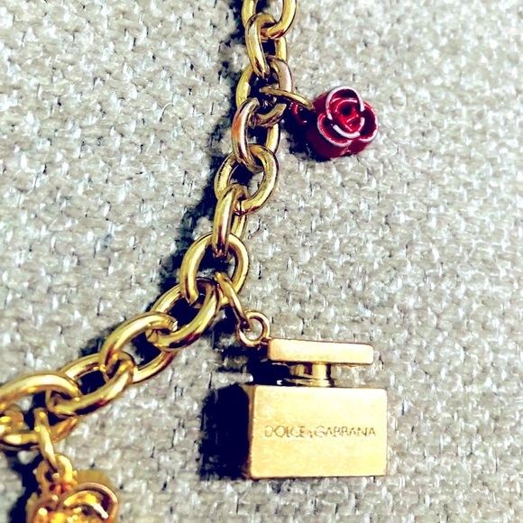Dolce & Gabbana Vintage Gold Tone Chunky Charm Bracelet - Picture 3 of 6
